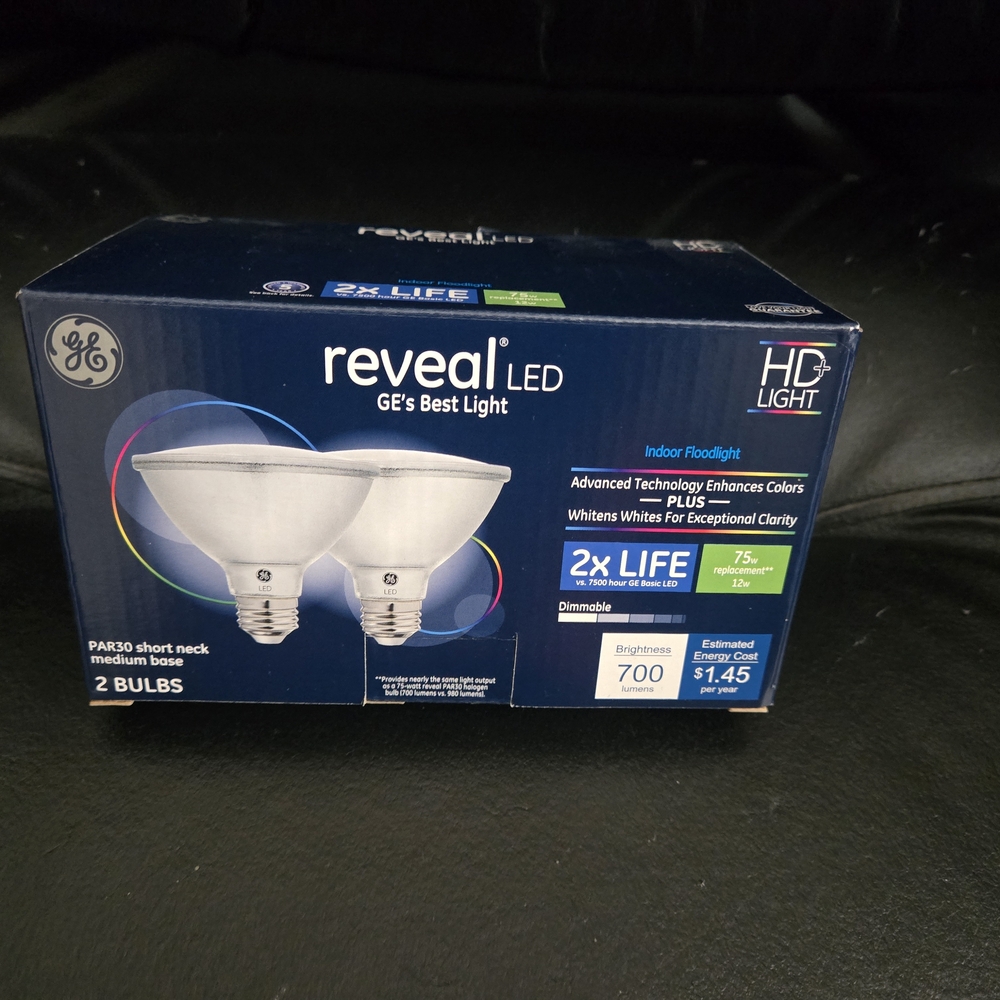 Reveal LED Indoor Floodlight Bulbs - White